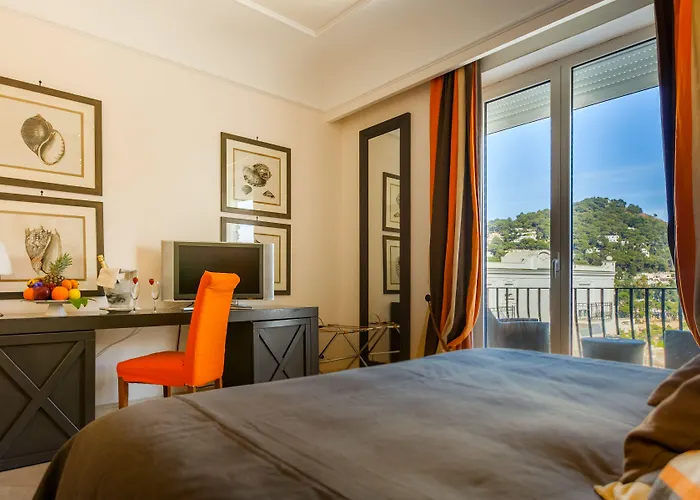 La Residenza فندق كابري